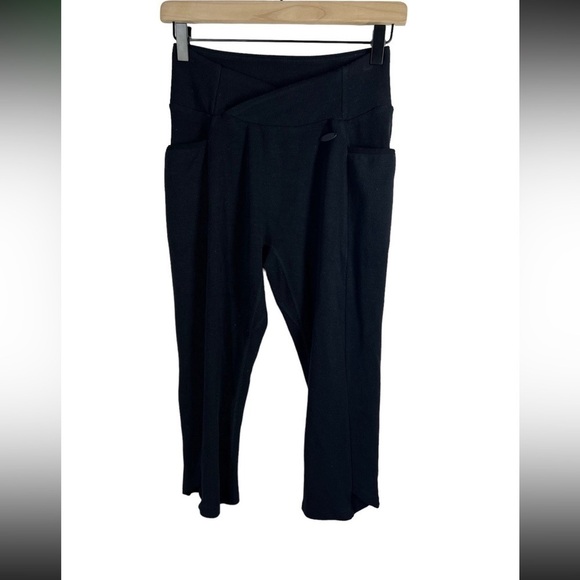 GYMSHARK Ribbed Posie Crop Leggings - Picture 1 of 4